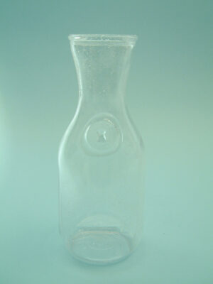 Film / video sugar glass. California carafe 1 liter, size: 24.5 x ø 10 cm.